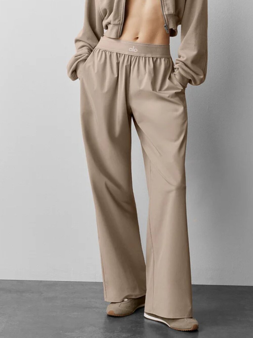 👍Alo Yoga Suit Up Trouser Gravel Regular 30" Inseam✨Straight Leg - Picture 12 of 12